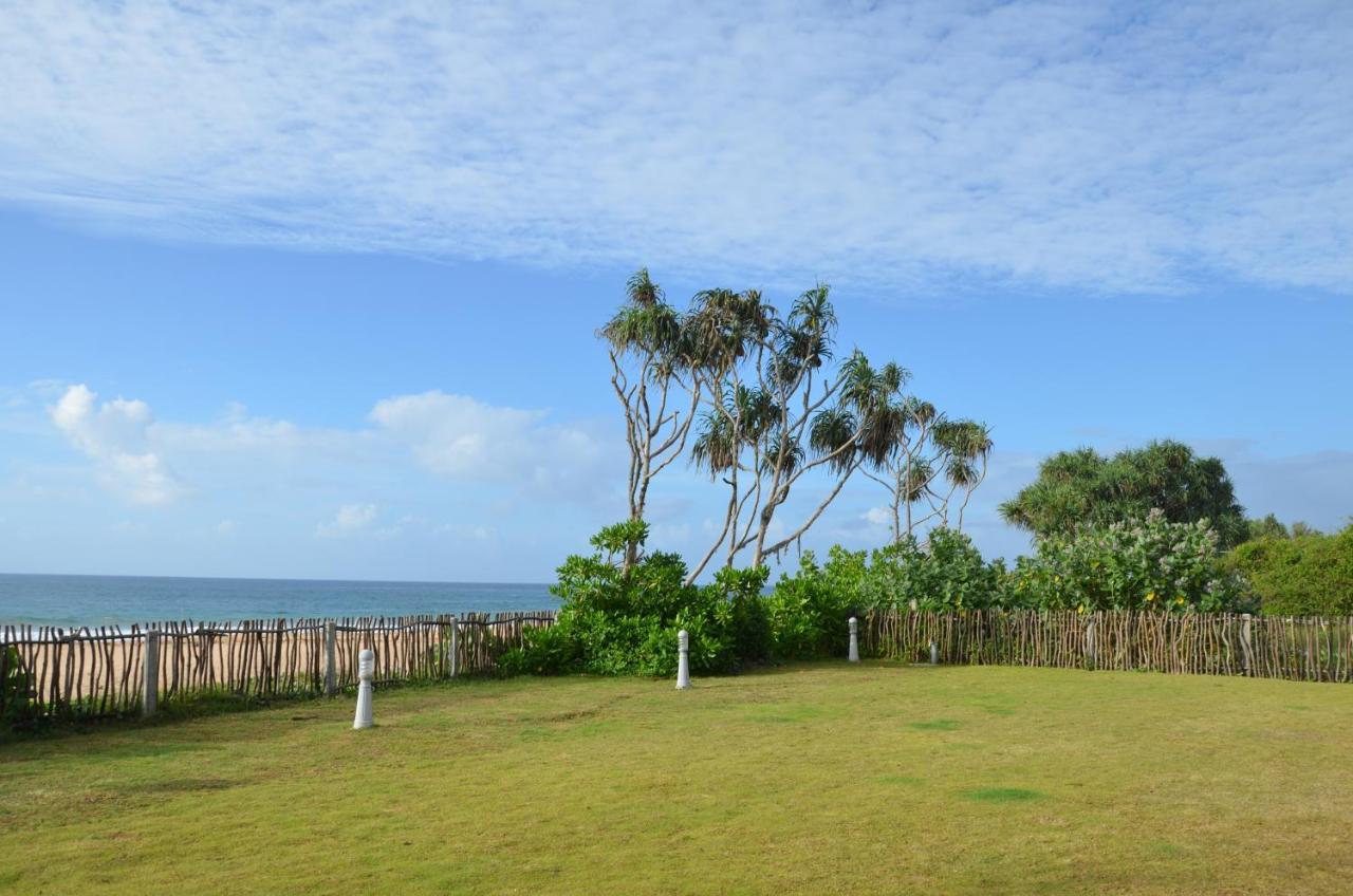 Bungalow By The Beach Tangalle Exterior foto